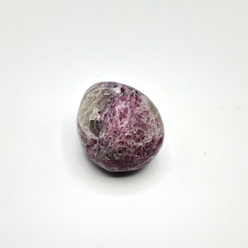 Turmalin in Lepidolith Trommelstein